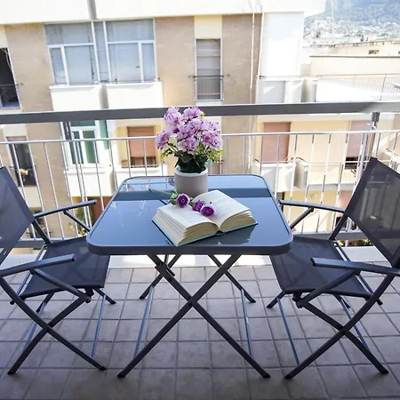 Apartment Stabiahome And Sea